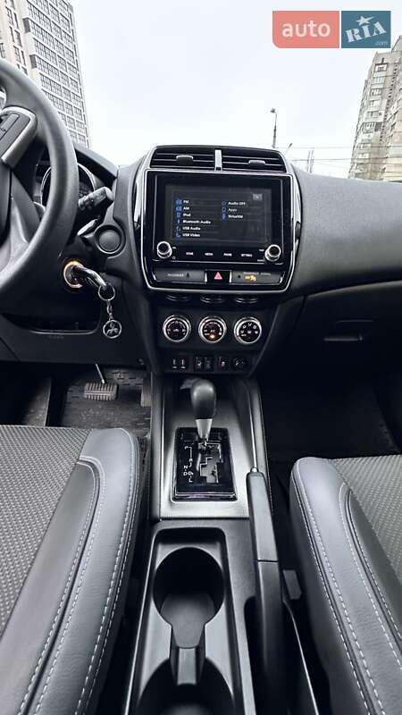 Внедорожник / Кроссовер Mitsubishi Outlander 2020 в Харькове фото 26 Внедорожник / Кроссовер Mitsubishi Outlander 2020 в Харькове