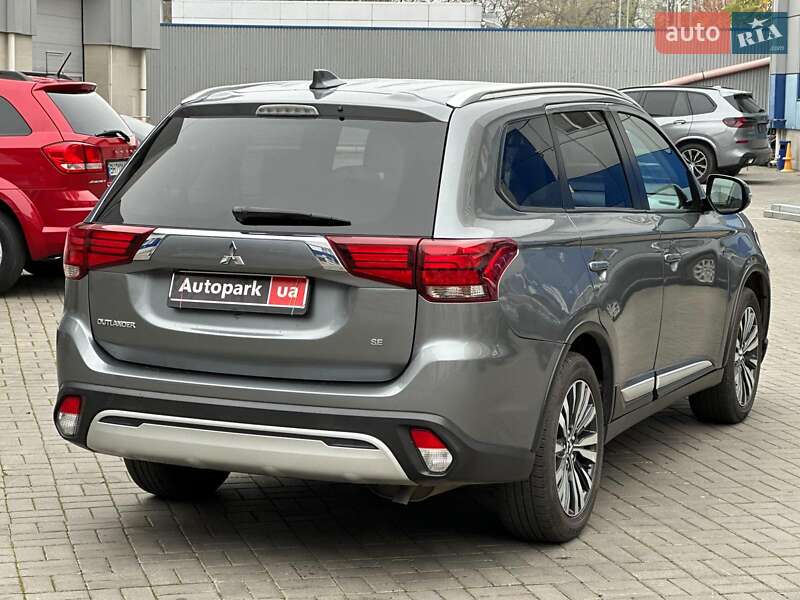 Внедорожник / Кроссовер Mitsubishi Outlander 2019 в Одессе