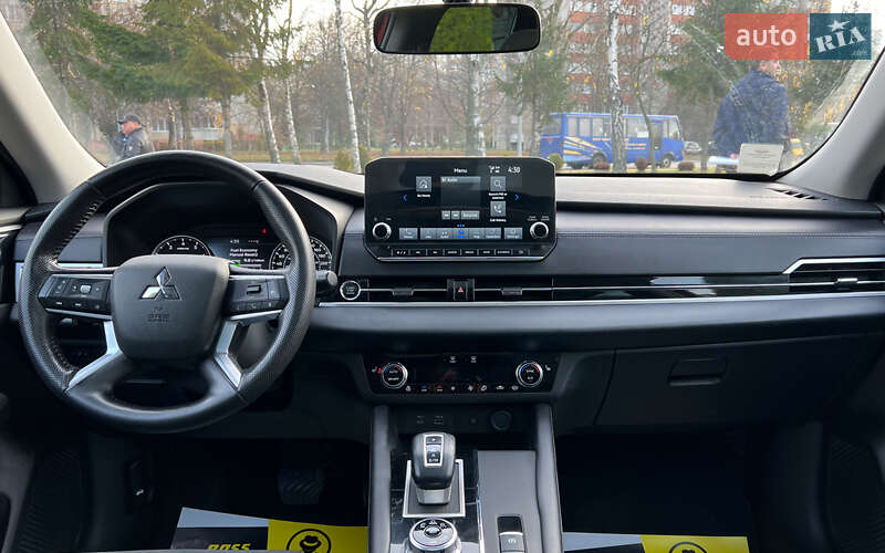 Внедорожник / Кроссовер Mitsubishi Outlander 2022 в Львове фото 14 Внедорожник / Кроссовер Mitsubishi Outlander 2022 в Львове