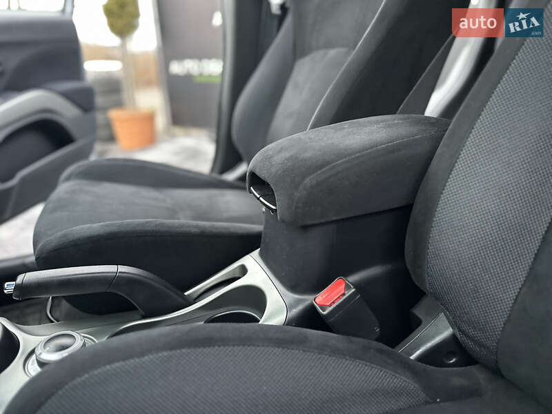 Внедорожник / Кроссовер Mitsubishi Outlander 2008 в Виннице