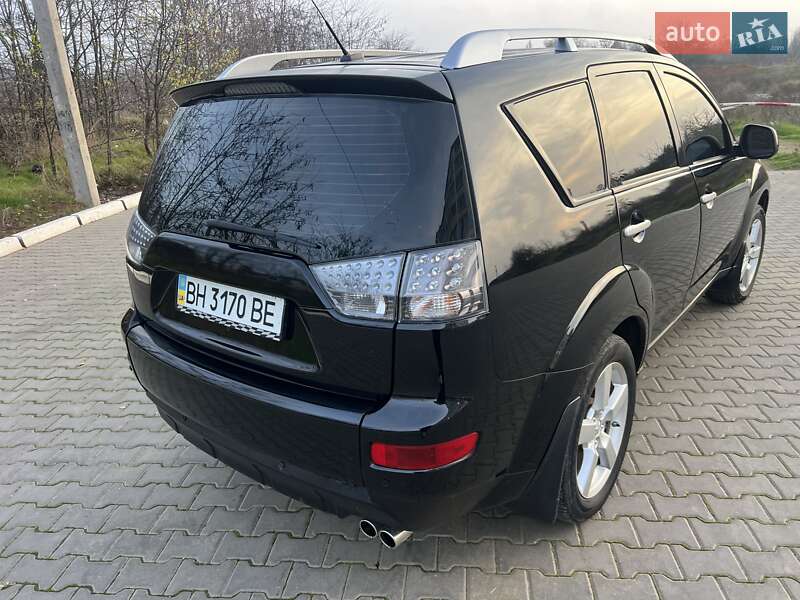 Внедорожник / Кроссовер Mitsubishi Outlander 2007 в Великодолинском