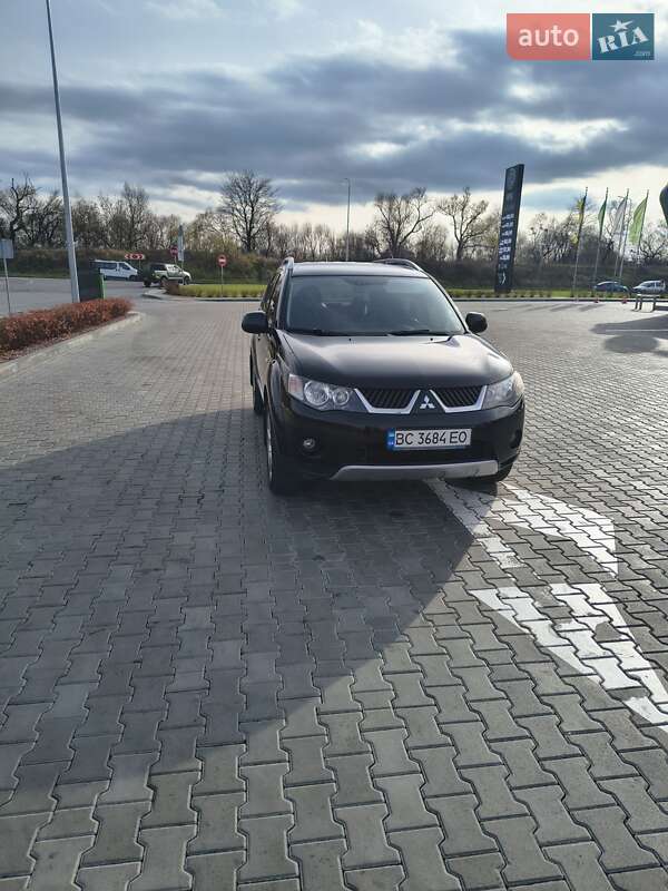 Внедорожник / Кроссовер Mitsubishi Outlander 2008 в Стрые фото 3 Внедорожник / Кроссовер Mitsubishi Outlander 2008 в Стрые