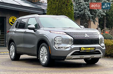 Позашляховик / Кросовер Mitsubishi Outlander 2021 в Львові