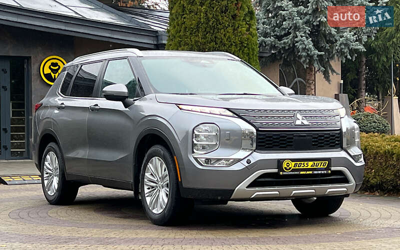 Mitsubishi Outlander 2021