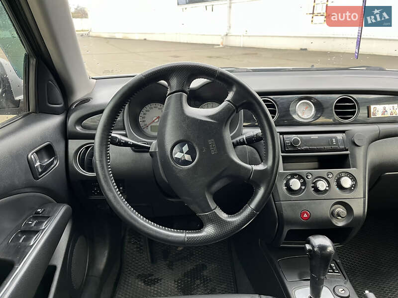 Позашляховик / Кросовер Mitsubishi Outlander 2004 в Білгороді-Дністровському фото 8 Позашляховик / Кросовер Mitsubishi Outlander 2004 в Білгороді-Дністровському