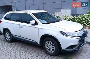 Внедорожник / Кроссовер Mitsubishi Outlander 2018 в Кропивницком