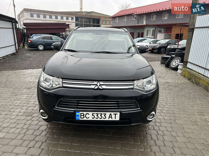 Внедорожник / Кроссовер Mitsubishi Outlander 2014 в Сокале фото 2 Внедорожник / Кроссовер Mitsubishi Outlander 2014 в Сокале