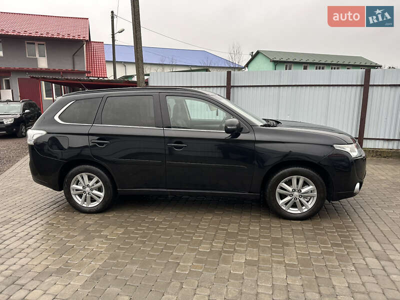 Внедорожник / Кроссовер Mitsubishi Outlander 2014 в Сокале фото 4 Внедорожник / Кроссовер Mitsubishi Outlander 2014 в Сокале