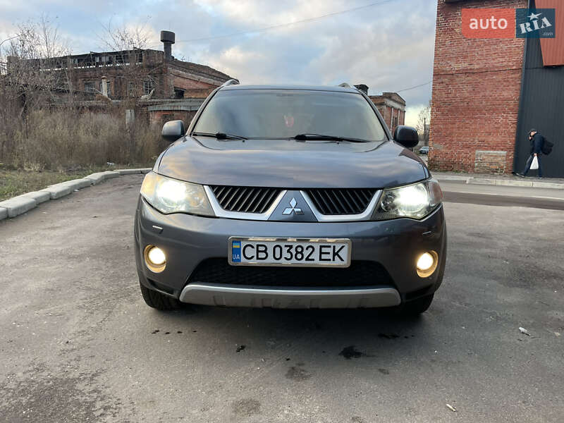 Внедорожник / Кроссовер Mitsubishi Outlander 2008 в Чернигове фото Внедорожник / Кроссовер Mitsubishi Outlander 2008 в Чернигове