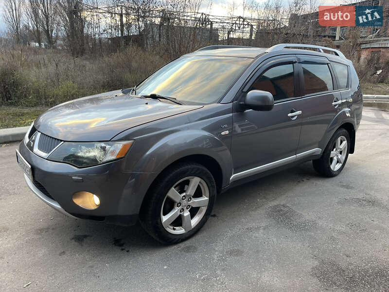 Внедорожник / Кроссовер Mitsubishi Outlander 2008 в Чернигове фото 6 Внедорожник / Кроссовер Mitsubishi Outlander 2008 в Чернигове