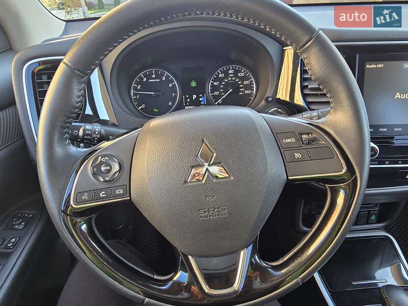 Позашляховик / Кросовер Mitsubishi Outlander 2020 в Вишгороді