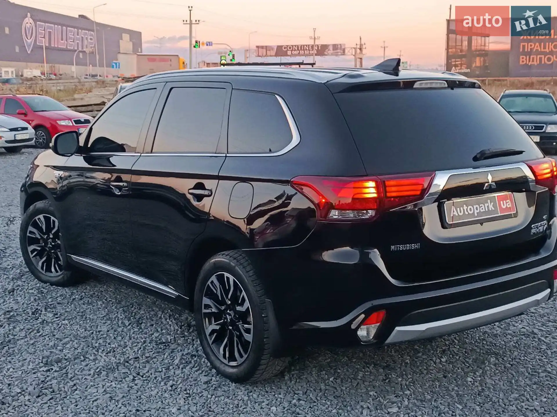2018 Mitsubishi Outlander - мініатюра 6