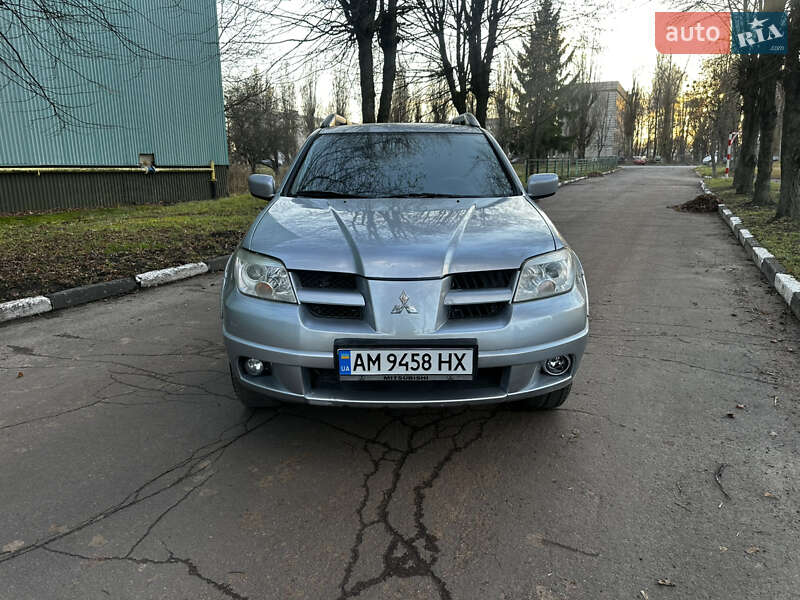 Внедорожник / Кроссовер Mitsubishi Outlander 2008 в Житомире