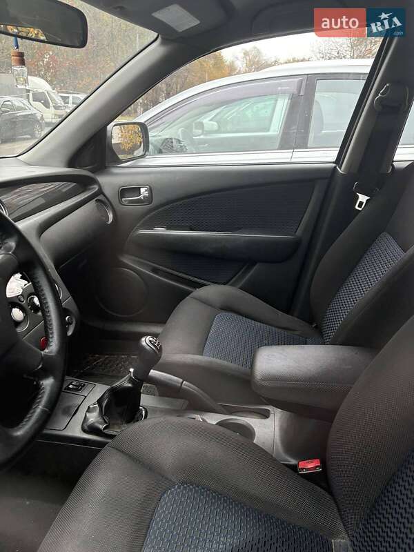 Внедорожник / Кроссовер Mitsubishi Outlander 2009 в Нежине