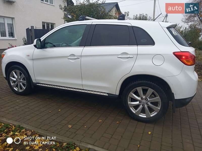 Внедорожник / Кроссовер Mitsubishi Outlander 2013 в Умани фото Внедорожник / Кроссовер Mitsubishi Outlander 2013 в Умани