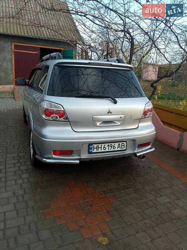 Внедорожник / Кроссовер Mitsubishi Outlander 2007 в Измаиле фото Внедорожник / Кроссовер Mitsubishi Outlander 2007 в Измаиле
