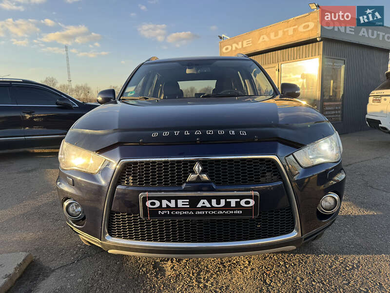 Внедорожник / Кроссовер Mitsubishi Outlander 2012 в Киеве