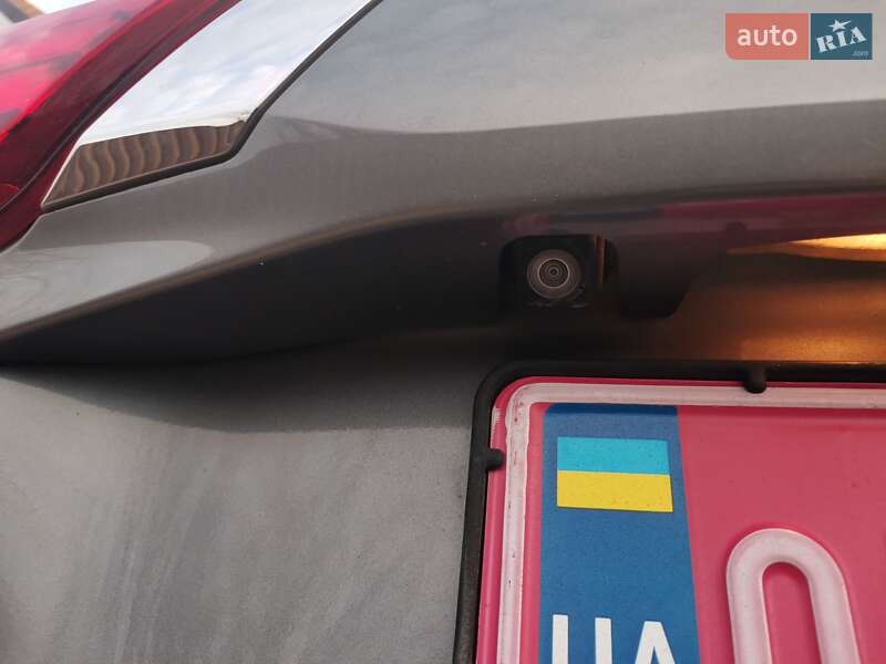 Внедорожник / Кроссовер Mitsubishi Outlander 2016 в Луцке фото 19 Внедорожник / Кроссовер Mitsubishi Outlander 2016 в Луцке