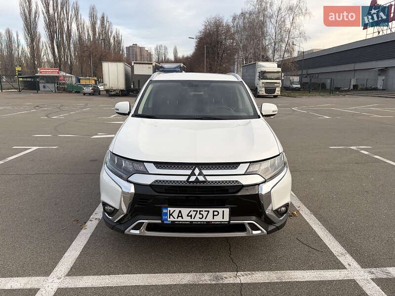 Mitsubishi Outlander 2019
