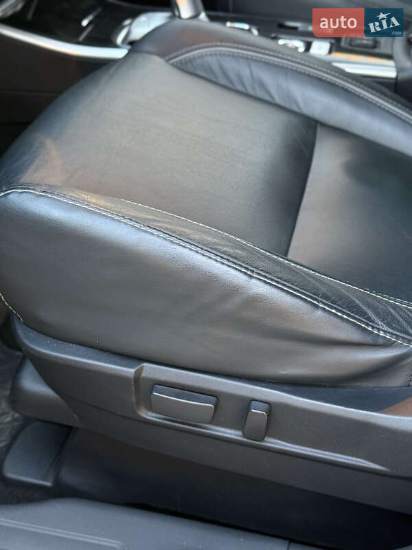 Позашляховик / Кросовер Mitsubishi Outlander 2018 в Одесі