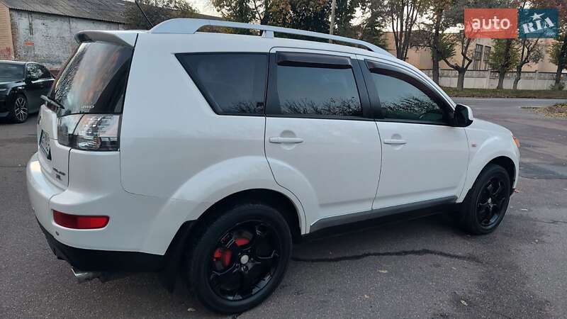Внедорожник / Кроссовер Mitsubishi Outlander 2008 в Чернигове