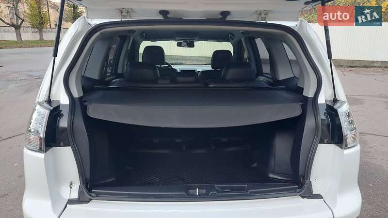 Внедорожник / Кроссовер Mitsubishi Outlander 2008 в Чернигове