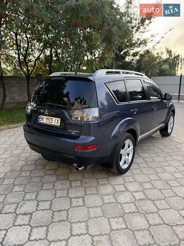 Внедорожник / Кроссовер Mitsubishi Outlander 2008 в Ровно фото 5 Внедорожник / Кроссовер Mitsubishi Outlander 2008 в Ровно