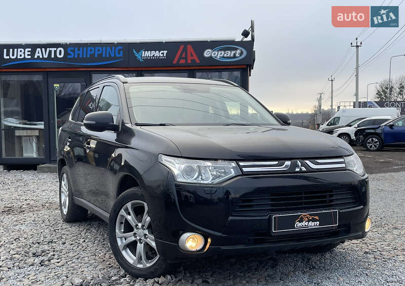 Внедорожник / Кроссовер Mitsubishi Outlander 2012 в Львове