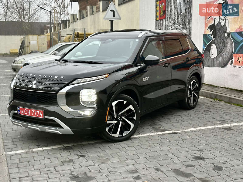 Mitsubishi Outlander 2024