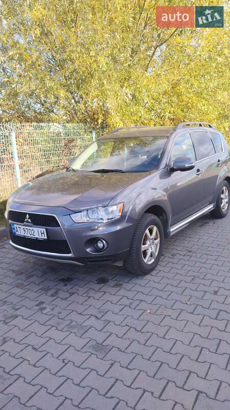 Внедорожник / Кроссовер Mitsubishi Outlander 2010 в Ивано-Франковске