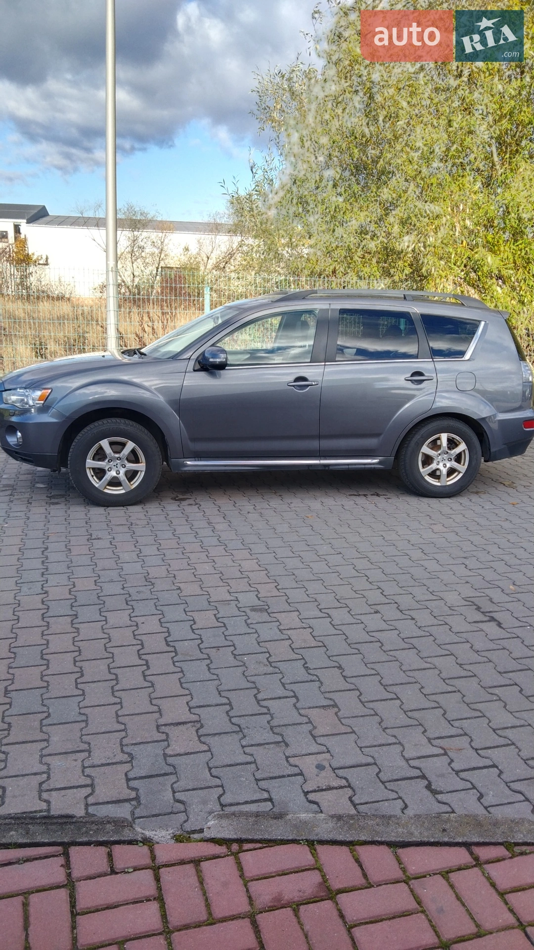 2010 Mitsubishi Outlander - мініатюра 9
