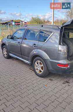 Внедорожник / Кроссовер Mitsubishi Outlander 2010 в Ивано-Франковске