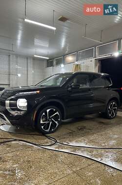 Позашляховик / Кросовер Mitsubishi Outlander 2022 в Харкові