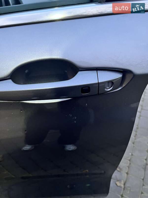 Позашляховик / Кросовер Mitsubishi Outlander 2022 в Харкові