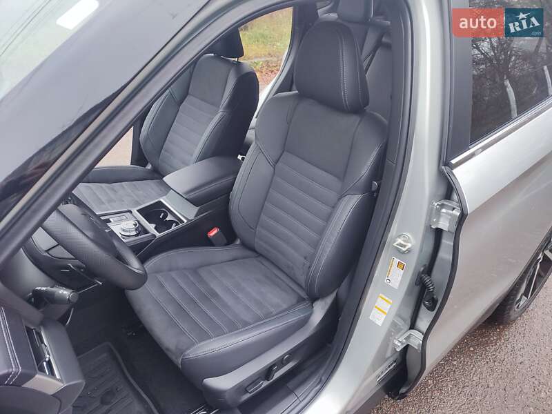 Внедорожник / Кроссовер Mitsubishi Outlander 2021 в Киеве