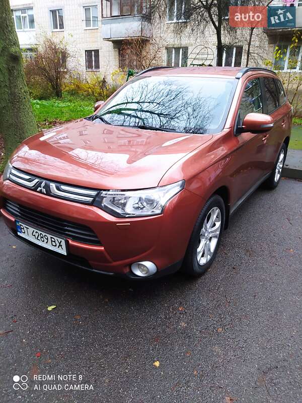 Внедорожник / Кроссовер Mitsubishi Outlander 2013 в Виннице