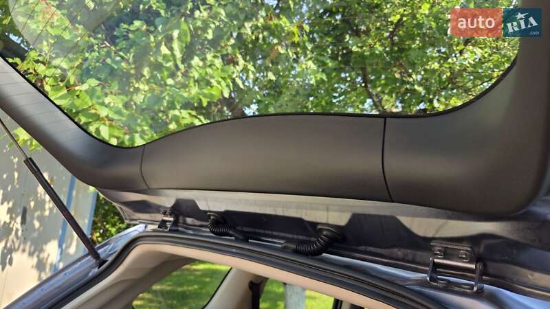 Позашляховик / Кросовер Mitsubishi Outlander 2016 в Харкові