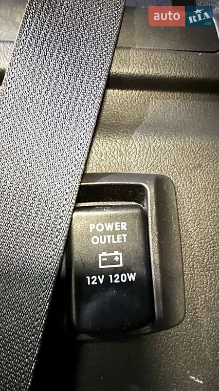 Внедорожник / Кроссовер Mitsubishi Outlander 2016 в Киеве