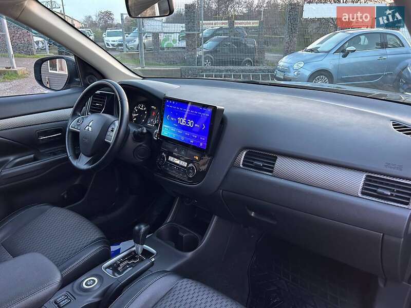 Внедорожник / Кроссовер Mitsubishi Outlander 2014 в Одессе