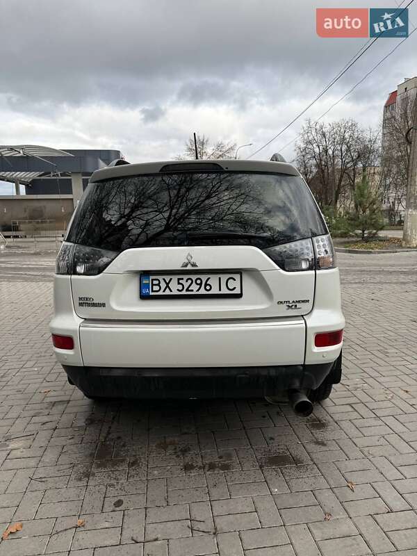 Внедорожник / Кроссовер Mitsubishi Outlander 2011 в Хмельницком