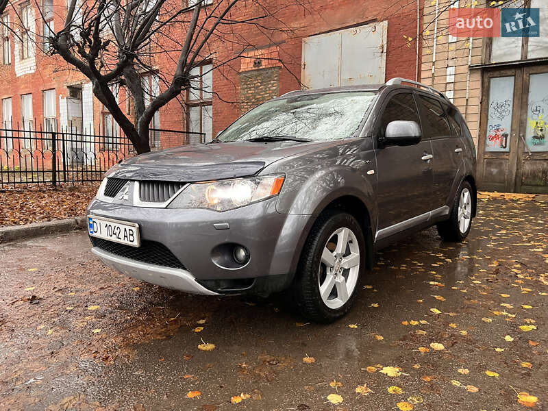 Внедорожник / Кроссовер Mitsubishi Outlander 2008 в Умани фото 9 Внедорожник / Кроссовер Mitsubishi Outlander 2008 в Умани