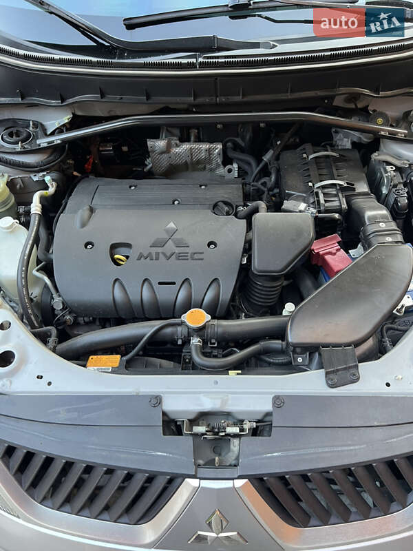 Внедорожник / Кроссовер Mitsubishi Outlander 2008 в Днепре фото 8 Внедорожник / Кроссовер Mitsubishi Outlander 2008 в Днепре