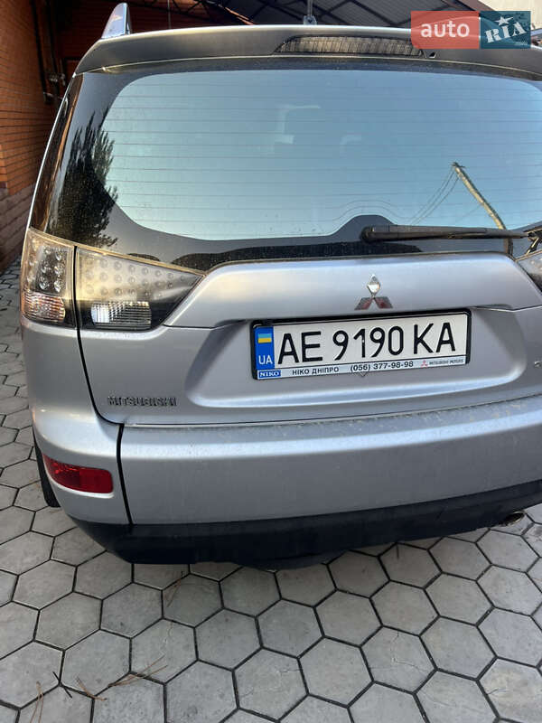 Внедорожник / Кроссовер Mitsubishi Outlander 2008 в Днепре фото 12 Внедорожник / Кроссовер Mitsubishi Outlander 2008 в Днепре