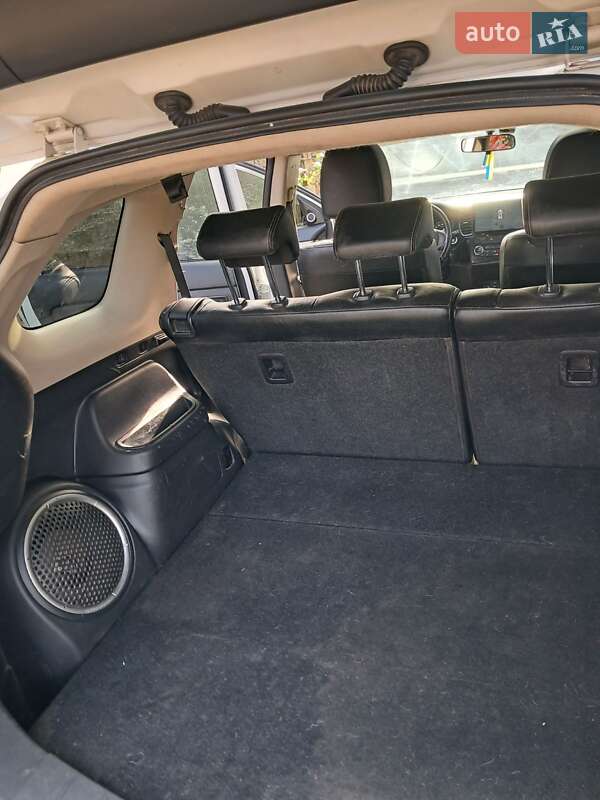 Внедорожник / Кроссовер Mitsubishi Outlander 2012 в Одессе