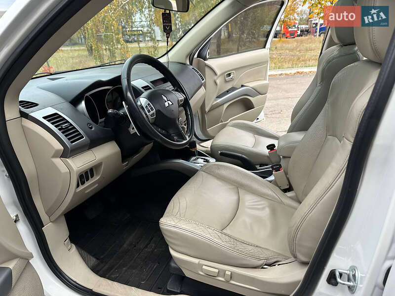 Позашляховик / Кросовер Mitsubishi Outlander 2008 в Дніпрі