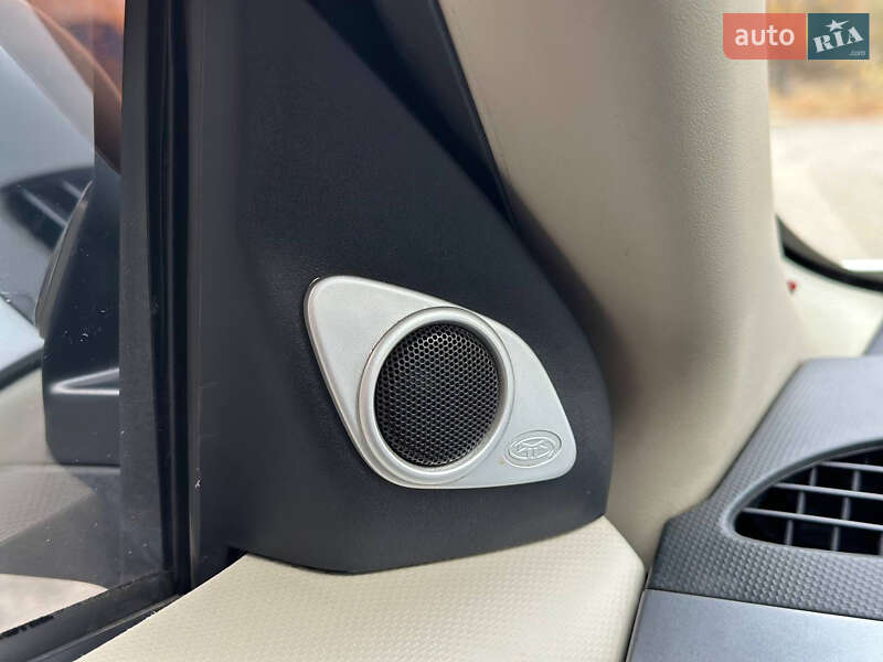 Позашляховик / Кросовер Mitsubishi Outlander 2008 в Дніпрі