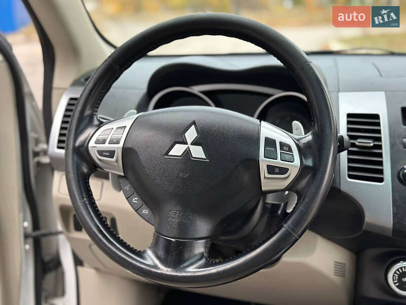 Позашляховик / Кросовер Mitsubishi Outlander 2008 в Дніпрі