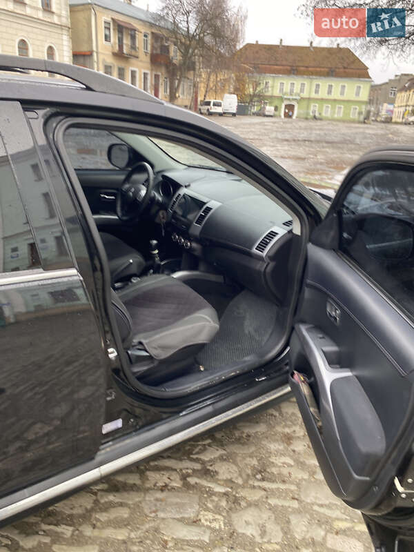 Внедорожник / Кроссовер Mitsubishi Outlander 2011 в Каменец-Подольском фото 36 Внедорожник / Кроссовер Mitsubishi Outlander 2011 в Каменец-Подольском