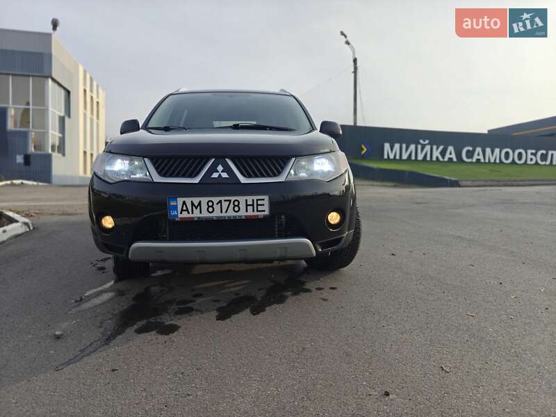 Внедорожник / Кроссовер Mitsubishi Outlander 2007 в Харькове