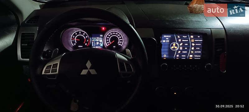 Внедорожник / Кроссовер Mitsubishi Outlander 2008 в Березовке